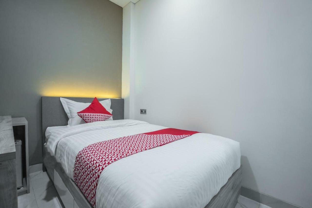 Super Oyo 1487 Residence Khoe Dżakarta Zewnętrze zdjęcie